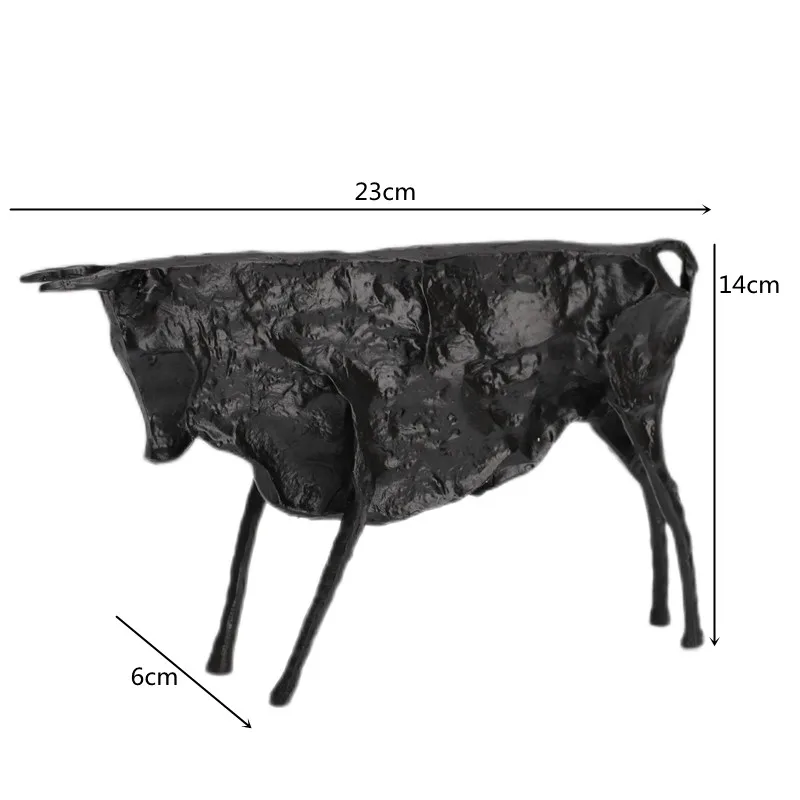 

Статуэтка чёрная корова LISM