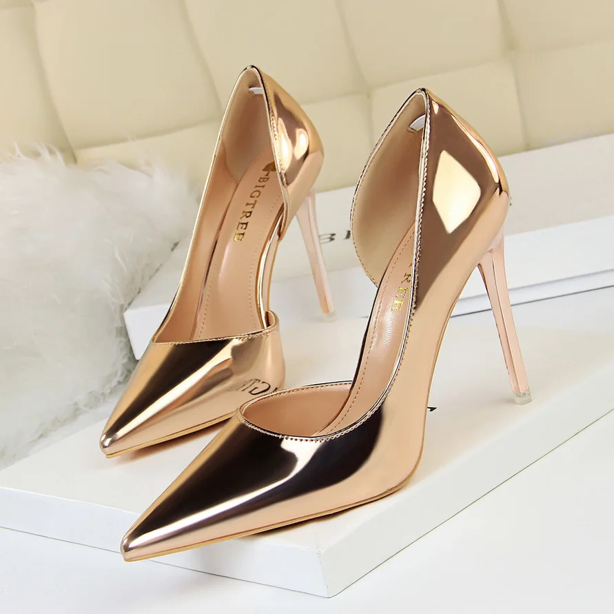 

Туфли-лодочки женские из лакированной кожи, на высоком каблуке 8 см