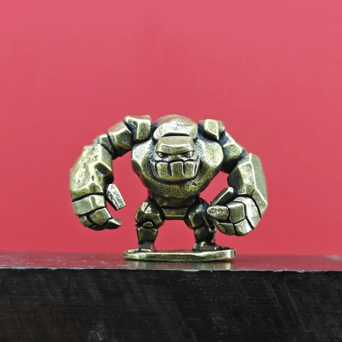 Фото Латунная статуя Golem Gargoyle, инфракусная миниатюрная каменная мужская медная мини-статуэтка, украшение, подарок 30x40 мм №2
