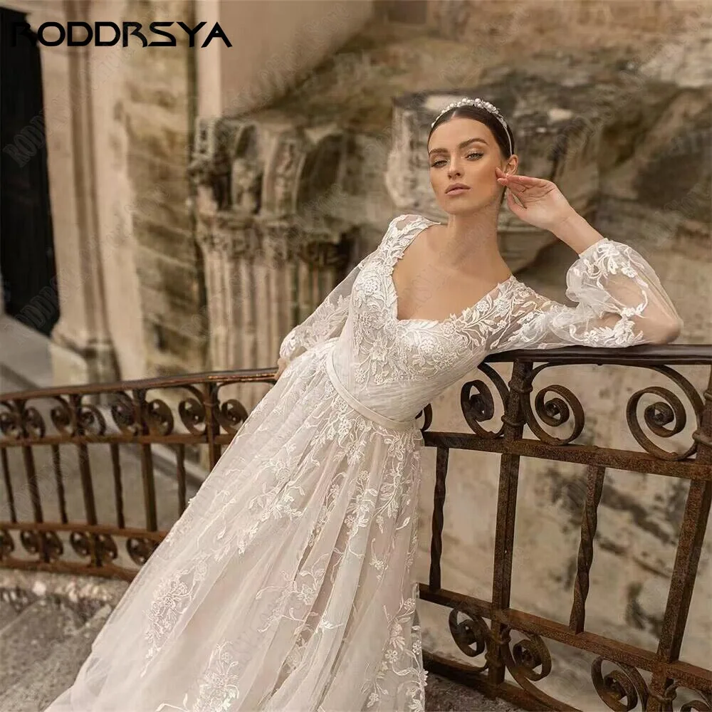 Рисунок 2 - Свадебное платье с длинными рукСвадебное