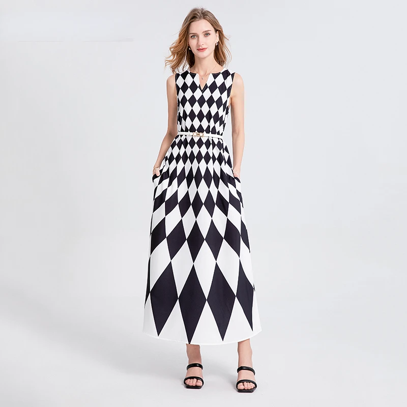 

WAYOFLOVE Ladies Spring Summer Long Dress Sleeveless V-neck Black White Plaid Print Beach Dresses Elegant Party Boho Dress Women