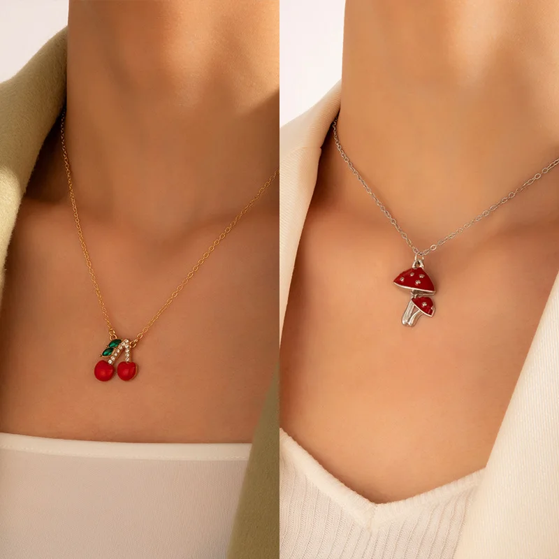 

New 2022 Diamond Cherry Necklace Single Layer Red Mushroom Oil Clavicle Chain