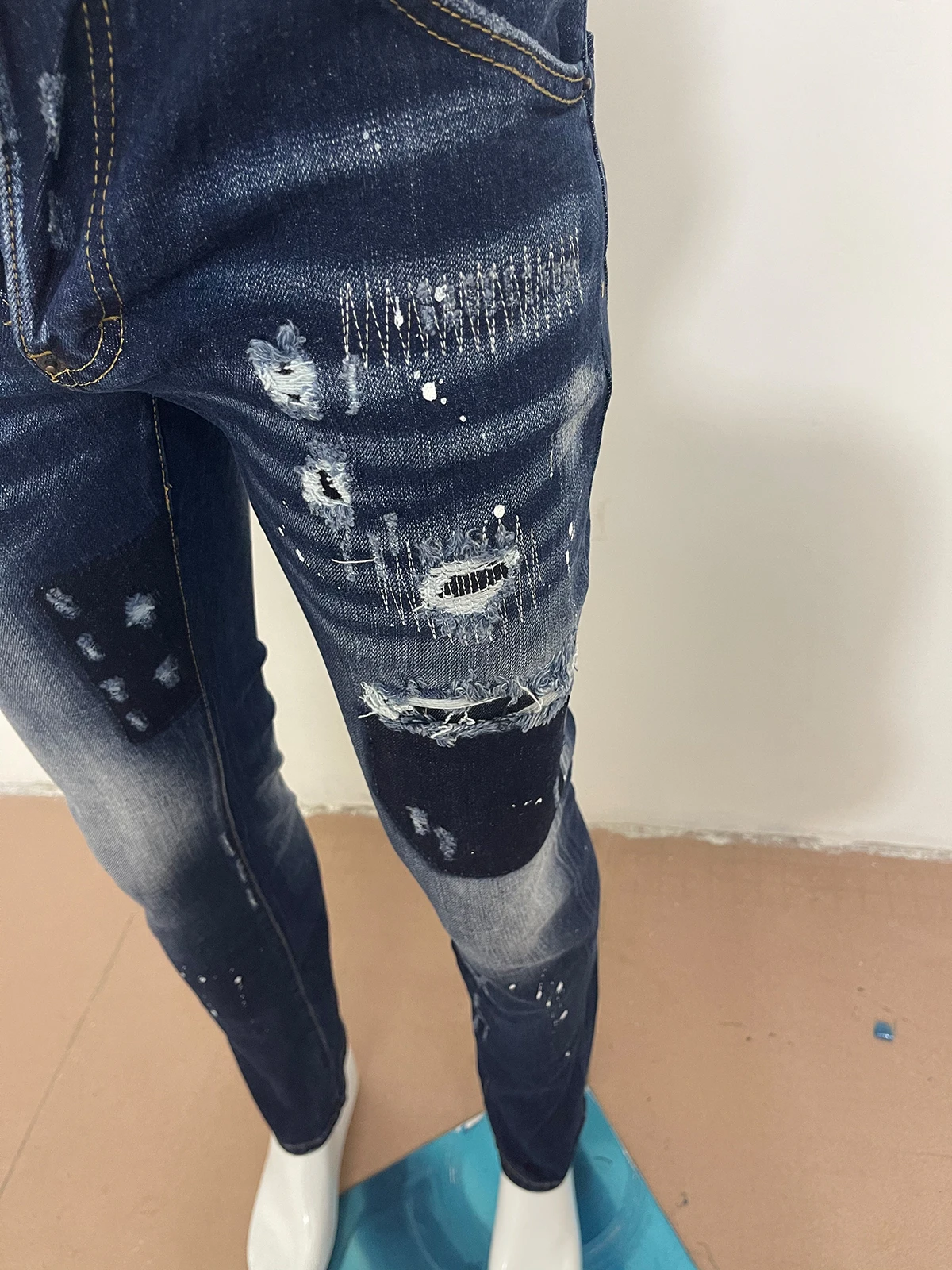 2023 new jeans men's D2 Jeans Slim Wash micro-bullet casual imprint car random line patch fashion