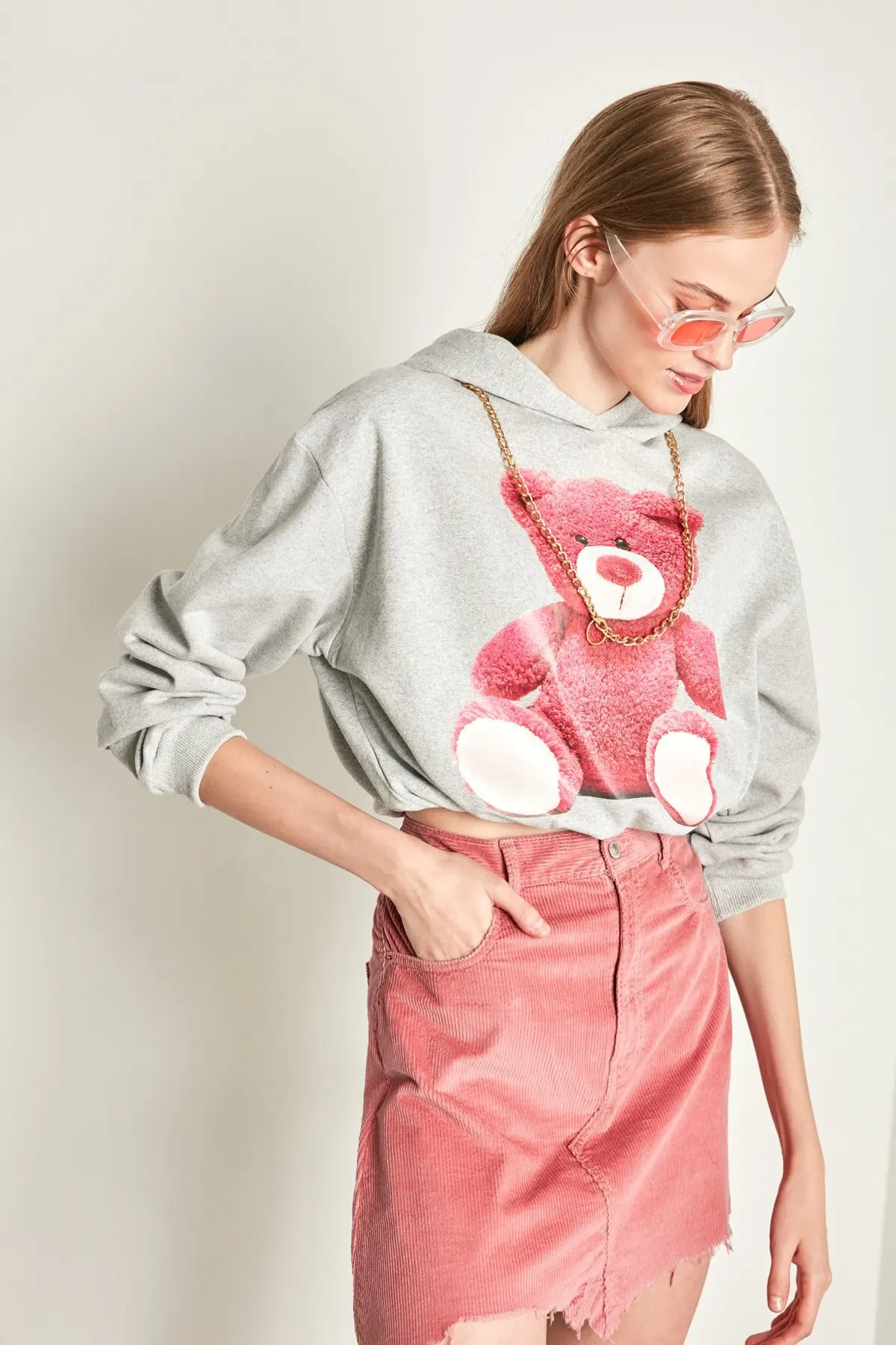 

Женская толстовка, серая, розовая укороченная Толстовка с принтом медведя Тедди, модные всесезонные пуловеры, флисовые