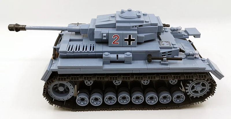 716 шт. Детский конструктор Военный танк | Игрушки и хобби