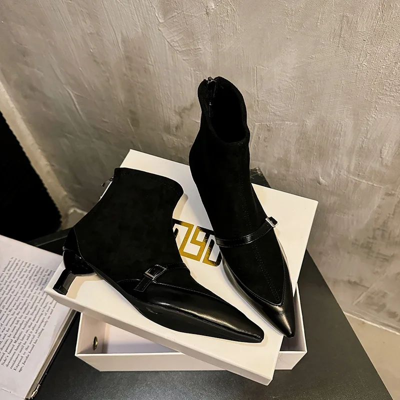 Ботинки женские короткие с острым носком модные дизайнерские эластичные