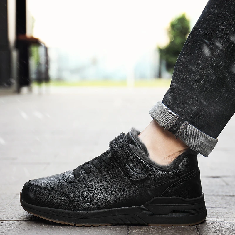 

Men's Casual Shoes lace up winter Outdoor Lace Up Men's Hiking Shoes Fashion Soft Sole Leather Men Sneakers warm fur shoes men