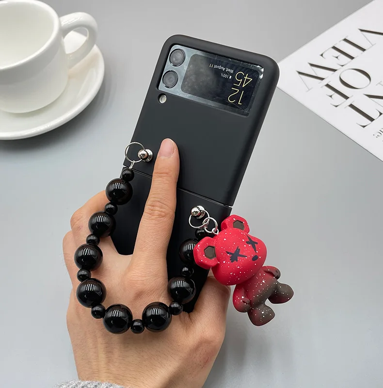 

Чехол для Samsung Galaxy ZFlip3, роскошные креативные чехлы с милым медведем с черным шариком и ремешком для Z Flip 3, чехол для Samsung F7110
