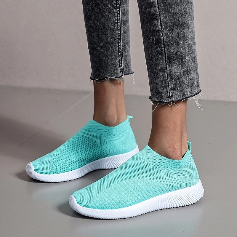 

2022 Women Vulcanized Shoes High Quality Women Sneakers Slip On Flats Shoes Women Loafers Plus Size 43 Walking Flat