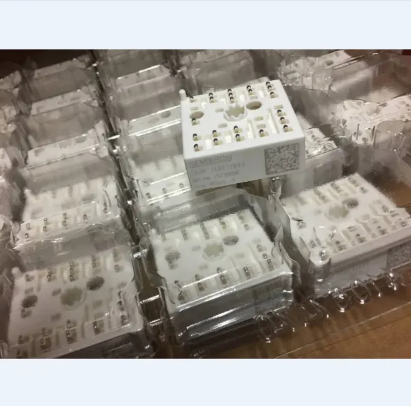 

SKIIP13AC126V1 skiip13ac12t4v1новый и оригинальный модуль SKIIP 13AC126V1