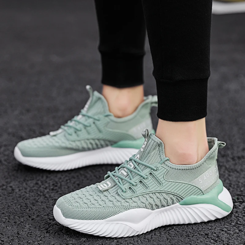 Men Casual Shoes Fashion Breathable Flyweaving Men's Shoes Breathable Cross-Border Explosive Sports Shoes Student Running Shoe