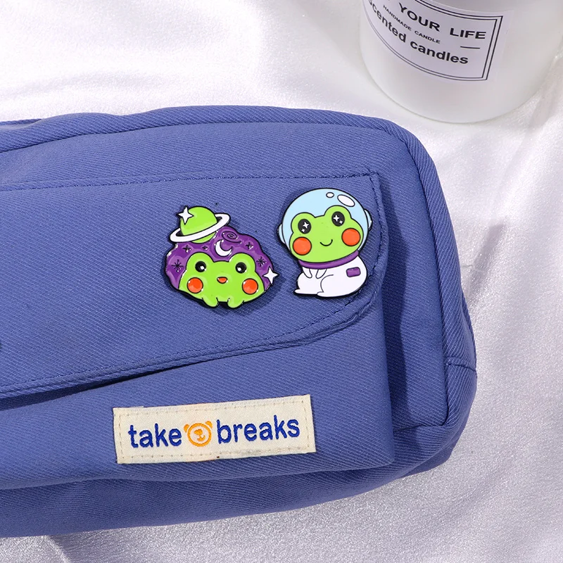 Креативные эмалированные Броши с изображением космоса лягушки астронавта НЛО