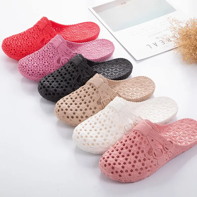 Шлепанцы женские массивные для душа сланцы однотонные дизайнерские пушистые