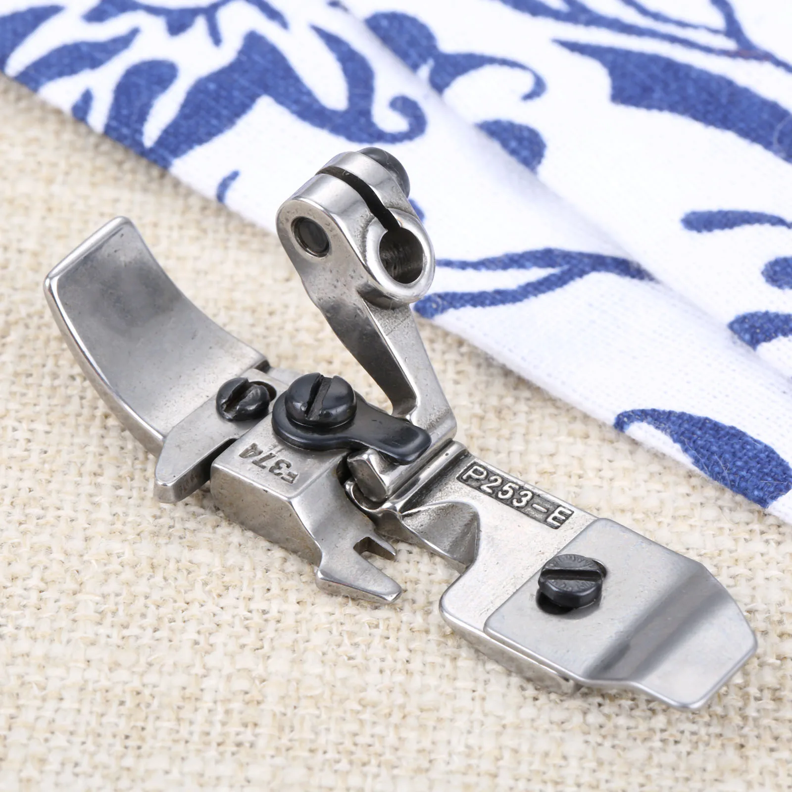 

1Pc 61mm P253E/F374 Sewing Machine Foot SIRUBA 747 Four Threads For JUKI 3314 SIRUBA 747 Overlock Industrial Sewing Machine