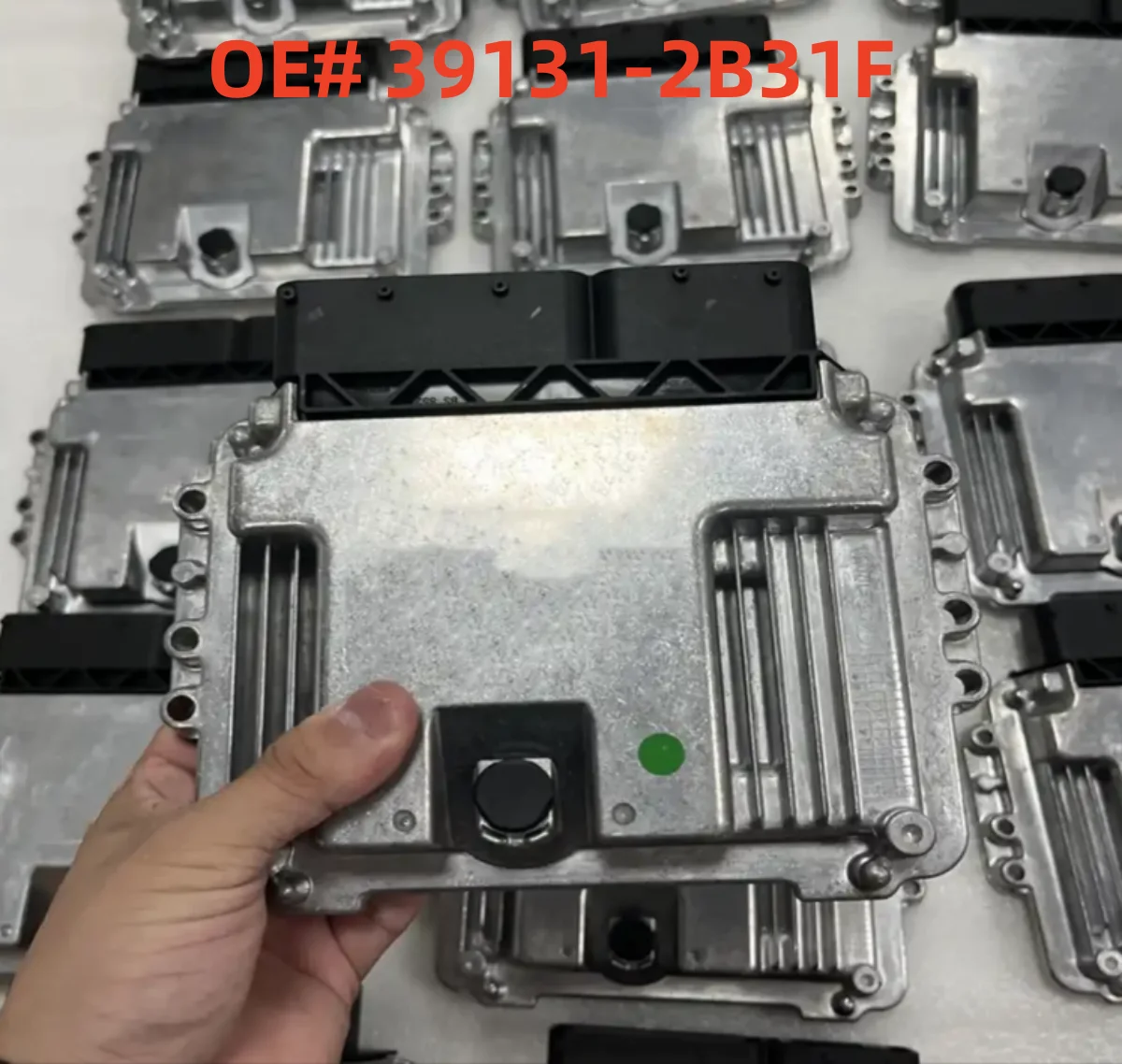

39131-2B31F ECU Car Engine Computer Board Electronic Control Unit Fit for KIA-MEG17.9.12 391312B31F