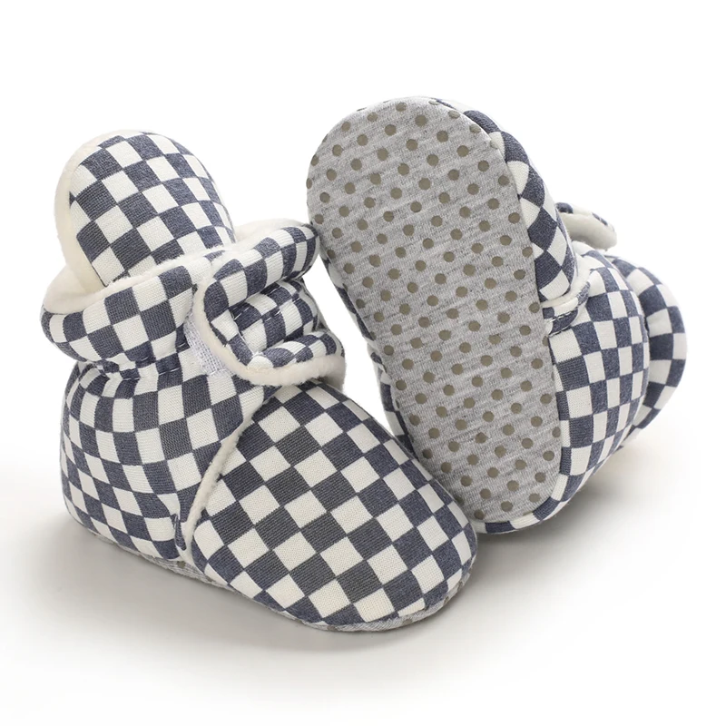 Теплые зимние ботинки для новорожденных