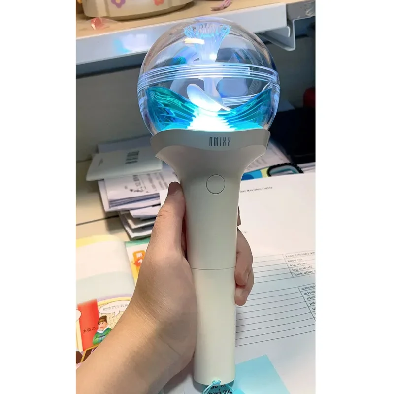 Фото NMIXX Light Stick Корея Kpop Lightstick Светящийся стержень Концертная лампа Вечеринка Вспышка Флуоресцентные игрушки Хип-хоп Вспышка Стержень Подарок фанатам №4