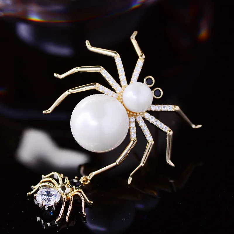 Spider Brooch Creative Temperament Men and Women with The Same Zircon Pin Elegant Clothing Animal Accessories Trend |