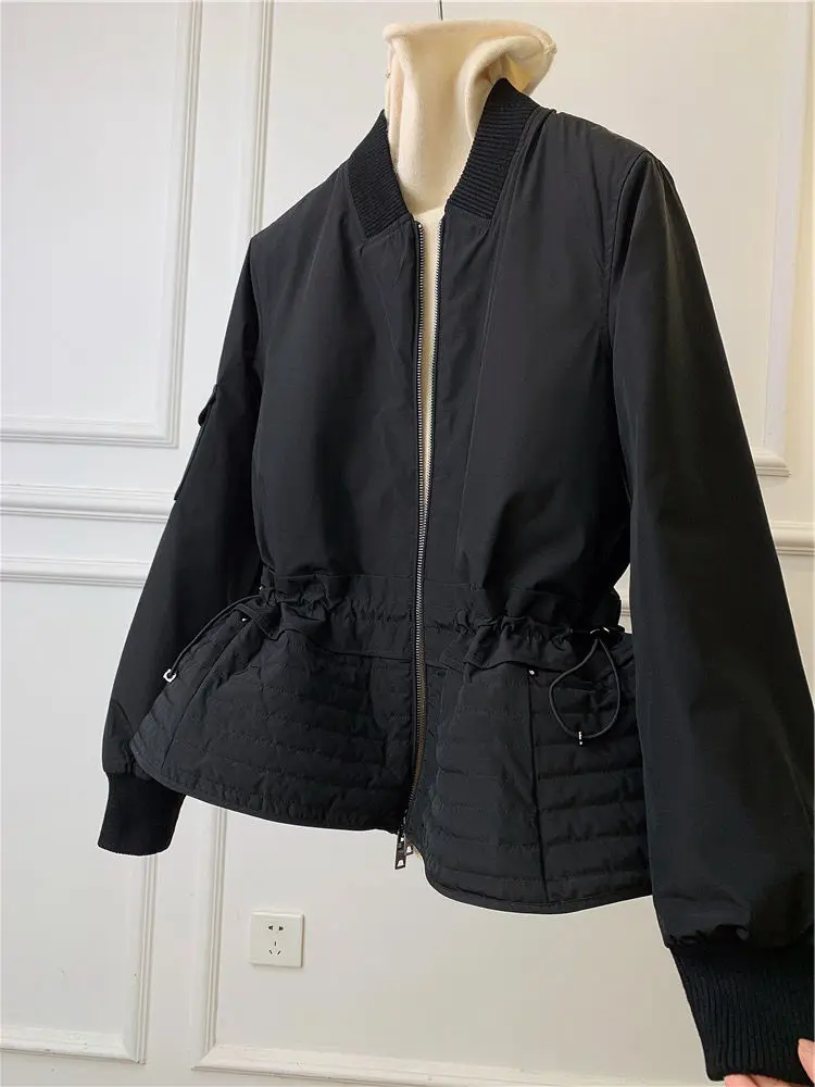 Женская спортивная куртка свободного кроя с карманами