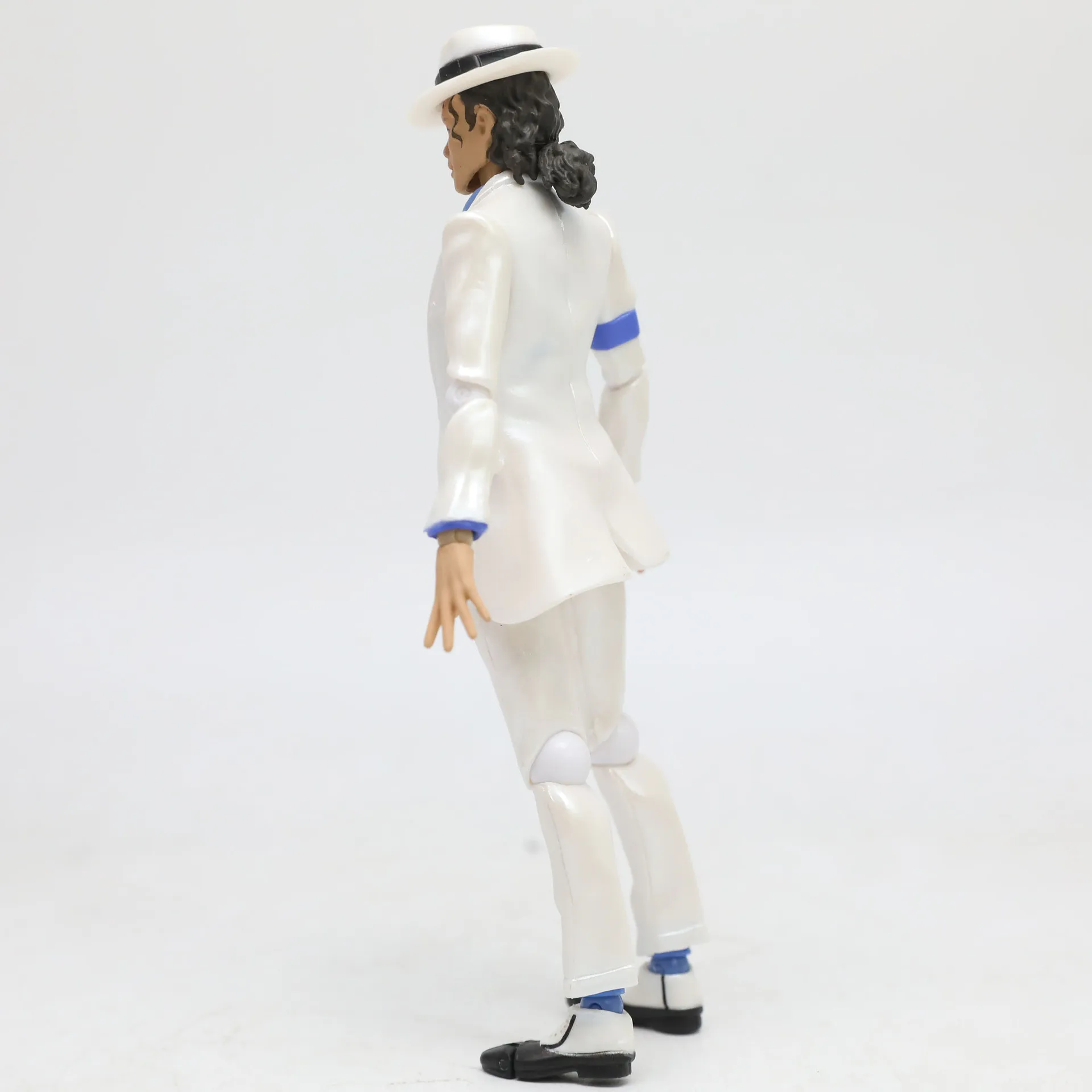 Фото Коллекционная фигурка Майкла Джексона 16 см: King of Pop, Smooth Criminal, Moonwalk, MJ Thriller. Модель BJD, игрушка, подарок для фанатов. №3