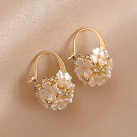 niche design flower ball ball ear buckle earrings temperament gentle sweet pendant light luxury high sense of earrings
