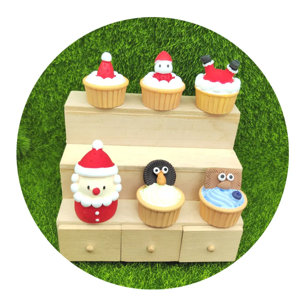 

Resin 3D Merry Christmas Cupcake Dessert Ornaments Christmas Decoration Mini Cake Craft Figurines Ornament