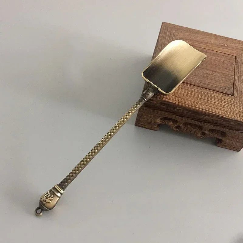 

Медные чайные ложки в форме лопаты