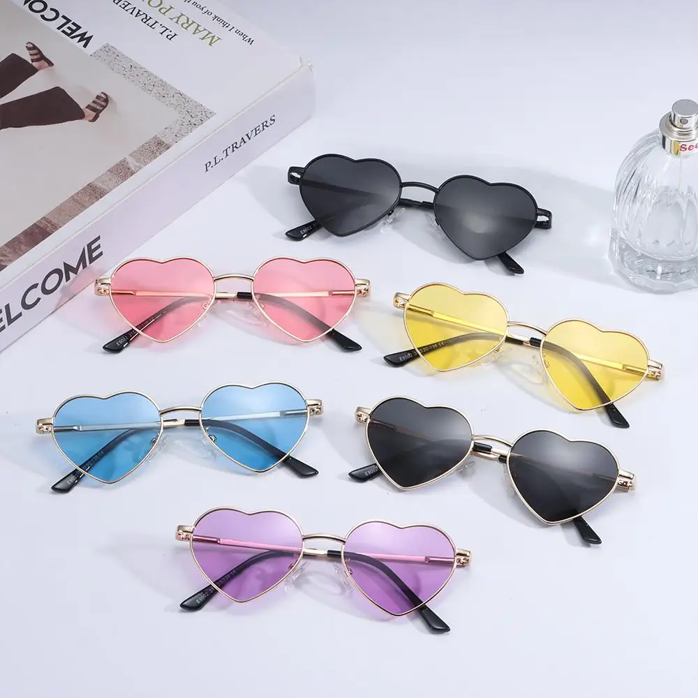 Lovely 5-10 Years Metal Frame Heart Sunglasses for Kids Polarized Sun Glasses Heart-Shaped