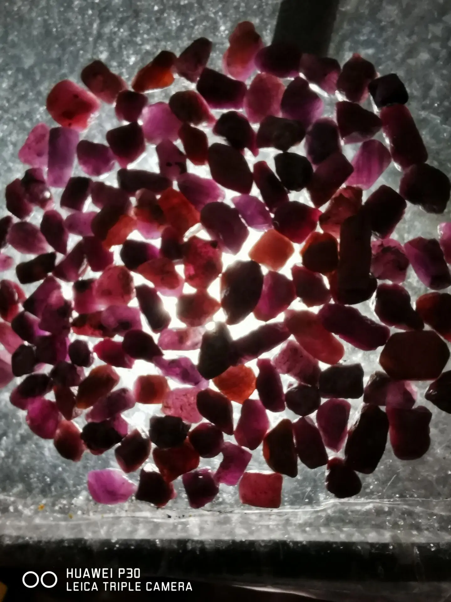 

Красный рубин 1000г BASILOSAURUS