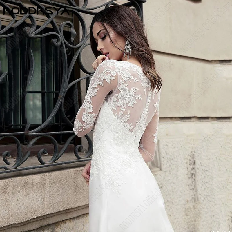 Рисунок 4 - Свадебное платье Scoop Sweep Train