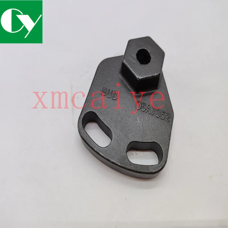 

Man Roland 700 Torsion Bar Tensioner 05A7352 Good Quality Metal Processed Torsion Bar Holder