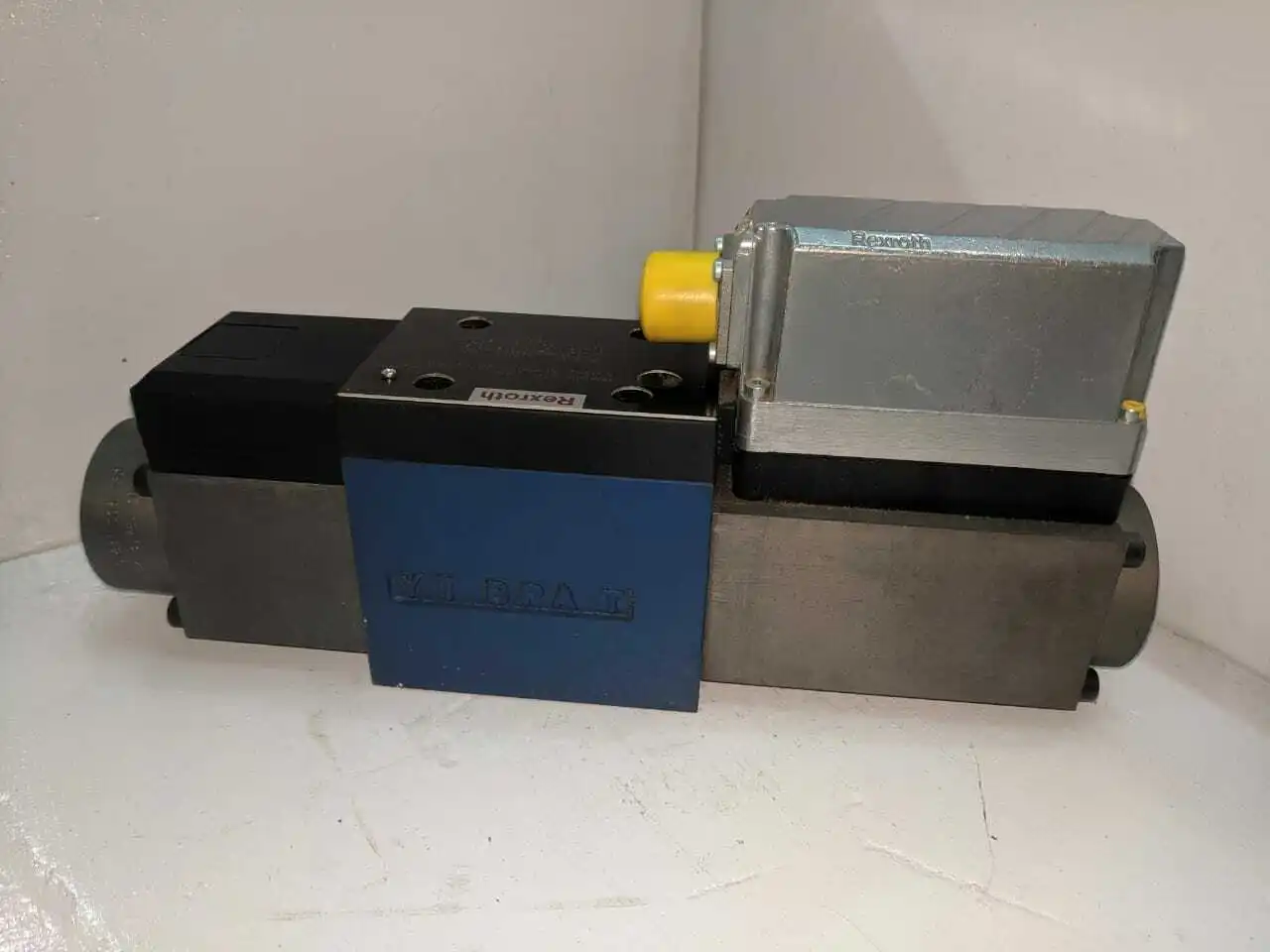 Zhenyuan 4WRPE10 4WRPE10W50SJ 4WRPE 10 W50SJ-2X/G24KO/A1M 0811404772 Гидравлический регулирующий клапан