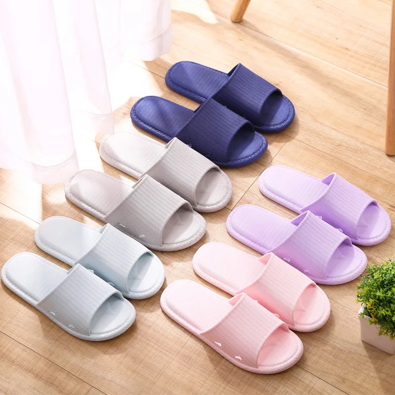 

Multi-Color Bathroom Antiskid Slippers