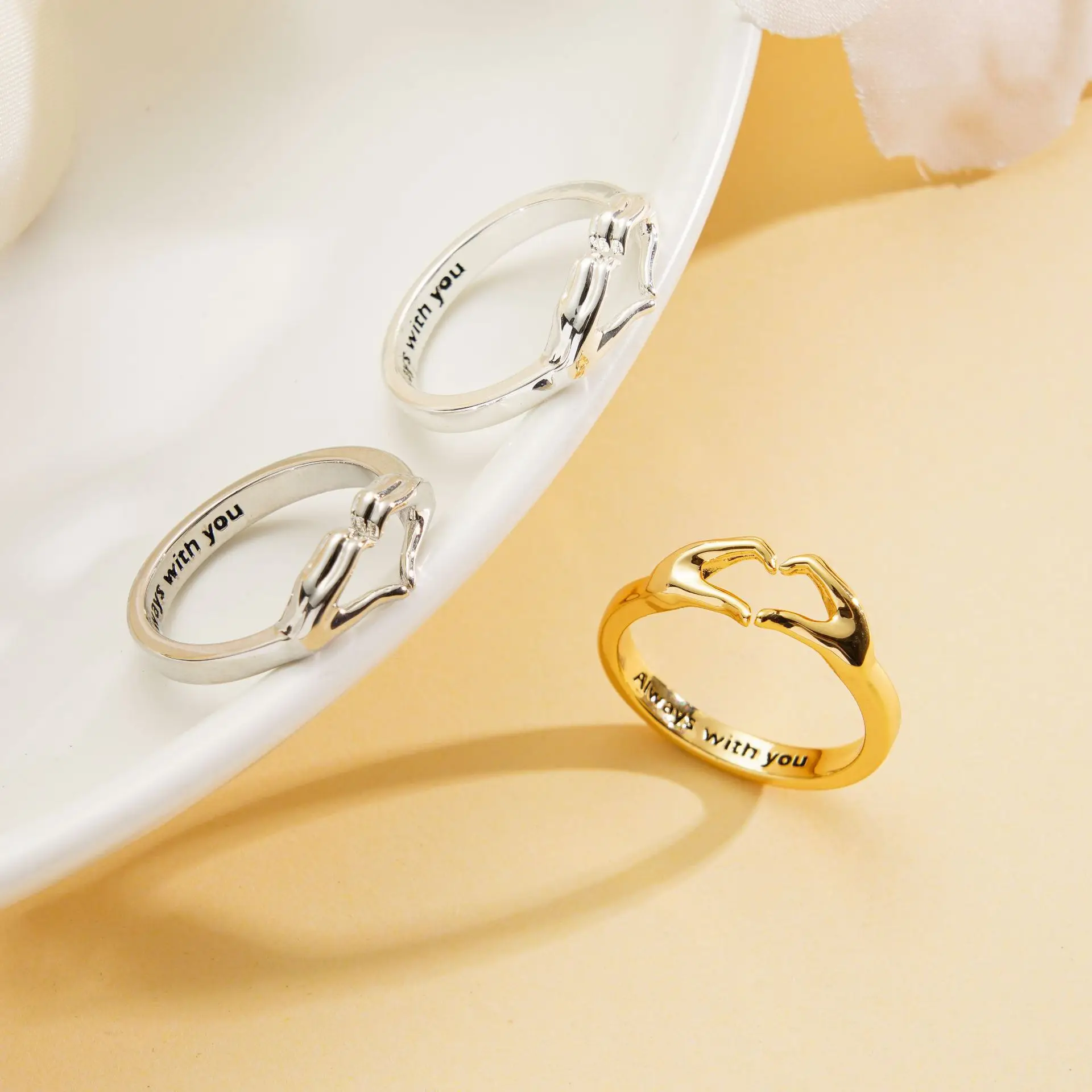 

Creative Hand with Heart Love Rings for Women Men Always With You Letter Couple Rings Wedding Engagement Ring Jewelry Gifts