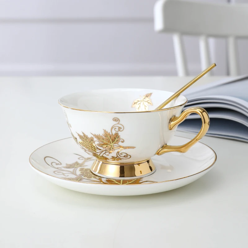 Luxury Design Coffee Cup Saucer Set Ceramic Creativity Home Bone China Coffee Cup Saucer Set  Decor Breakfast Tasse Mugs