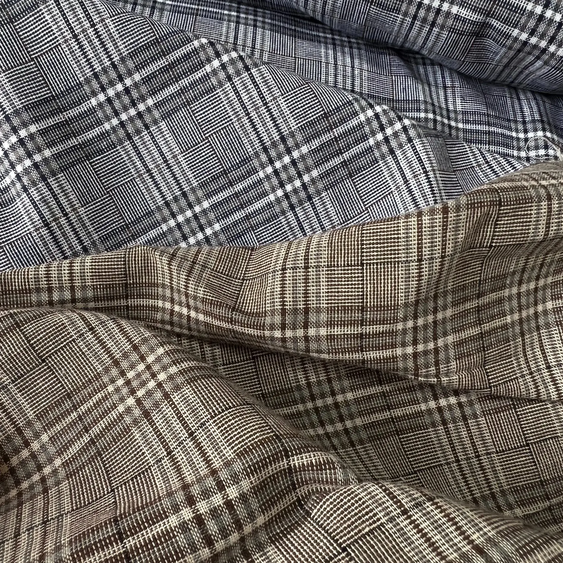 Клетчатая хлопчатобумажная льняная пряжа окрашенная в пряжу полосатая