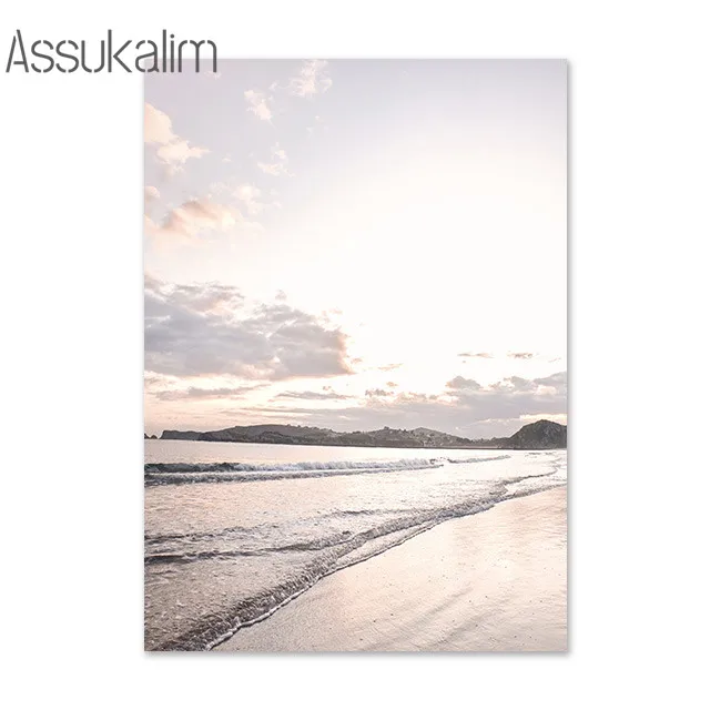 

Настенный постер с розовыми перьями