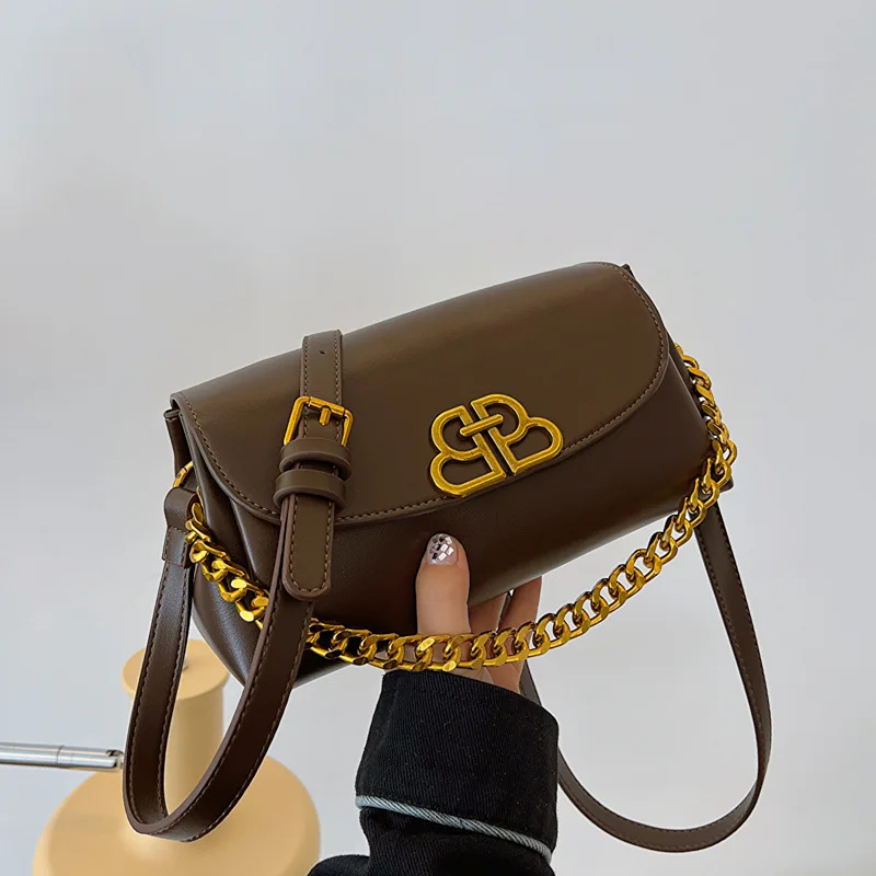 

Textured Chain Strap Women's Bag Single Shoulder Bag 2023 Autumn/Winter New Popular Women's Crossbody Handheld Small Square Bag