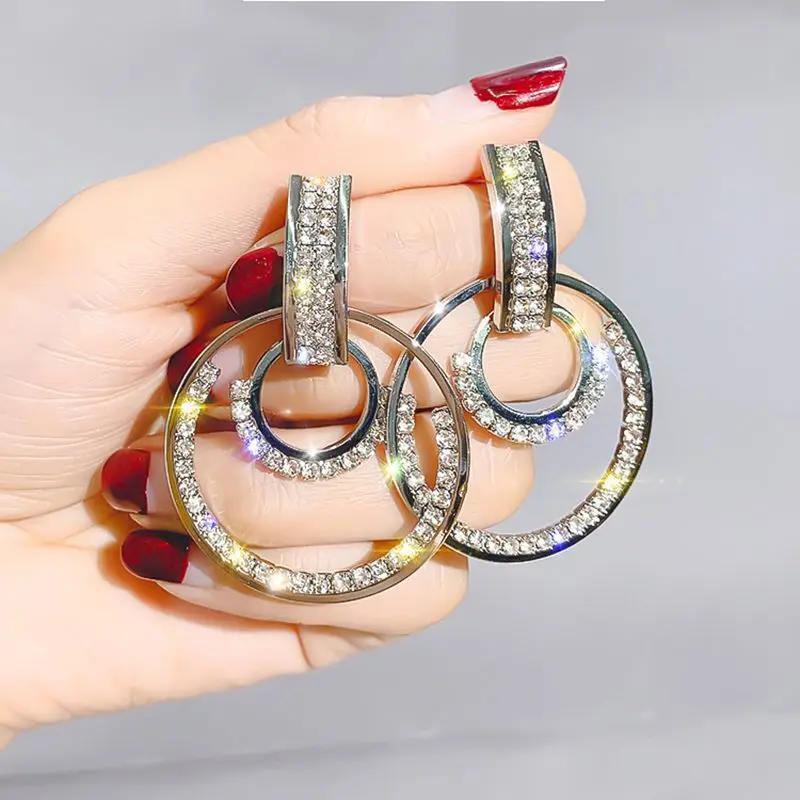 

European and American Exaggerated Diamond Ring Earrings Fashion Temperament Earrings Face Thin Personality Bride Earrings