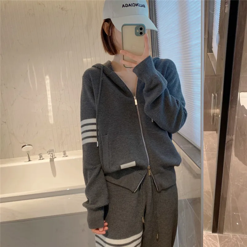

High Quality TB Korean Style Autumn College Wind Drum Bag Ribbed Striped Knitted Sweater Zipper Hoodie Loose