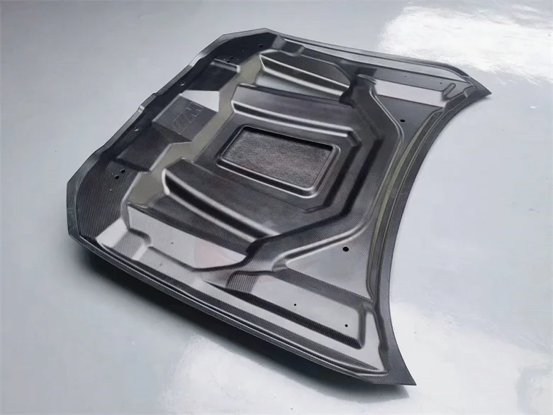 Высококачественный сухой капот двигателя из углеродного волокна в стиле CLS для BMW