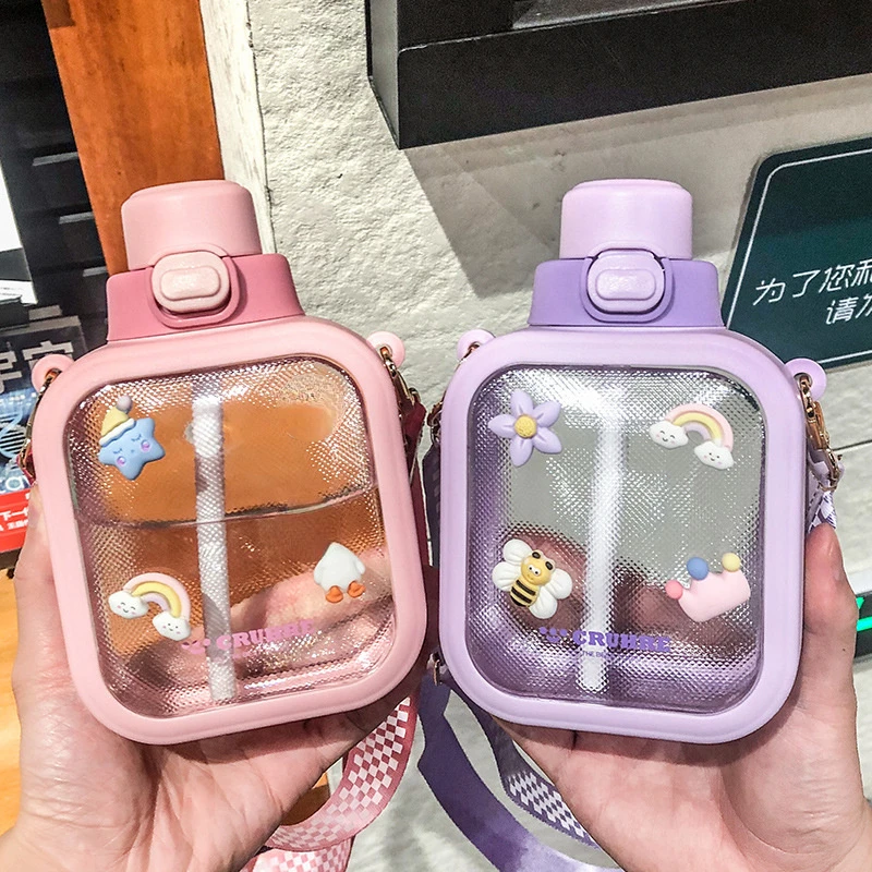 700ML Kawaii Square Water Cup Cute Girl Large Capacity Outdoor Bottle Portable Water Cup Plastic Drinking Bottle with Straw