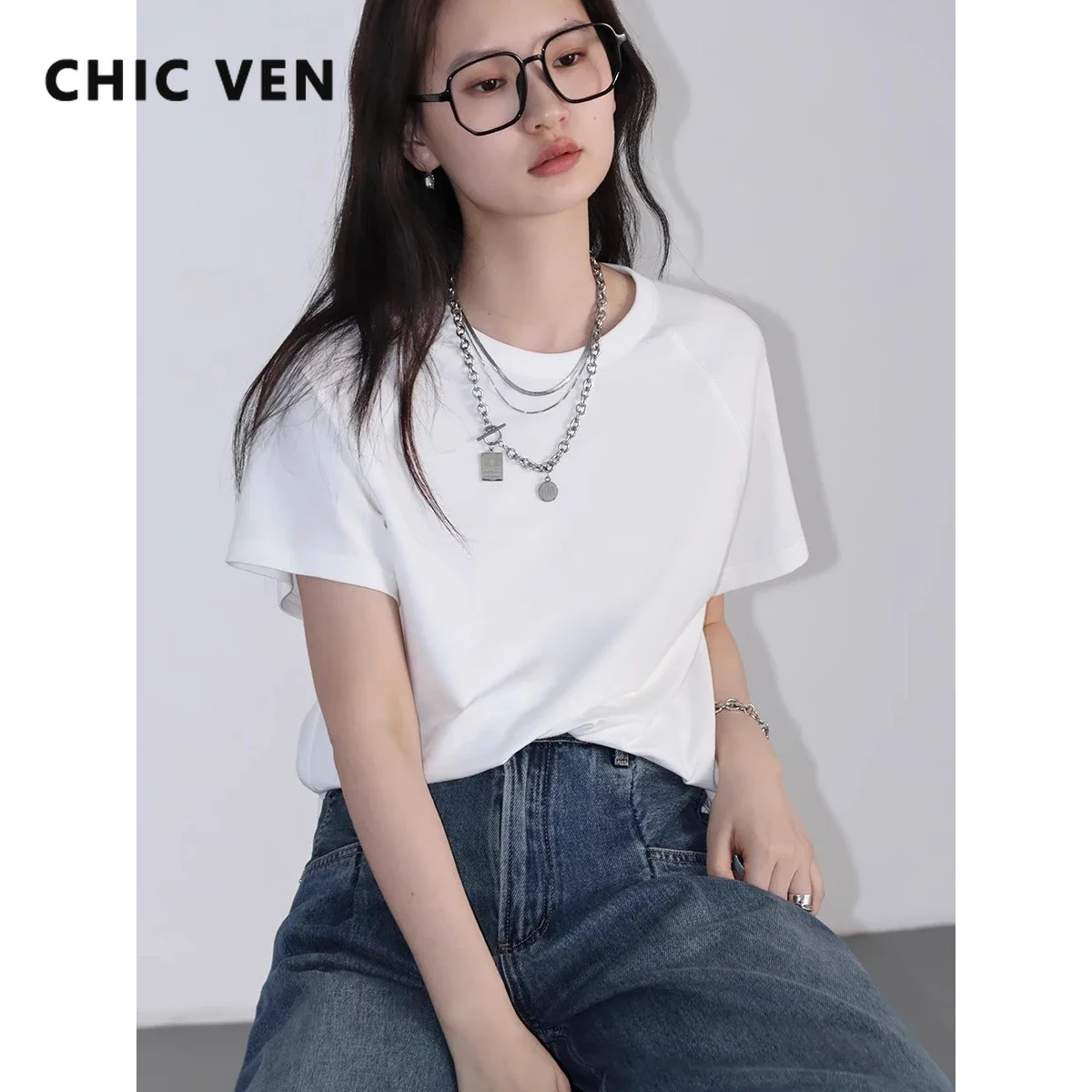 Женская однотонная футболка CHIC VEN с круглым вырезом