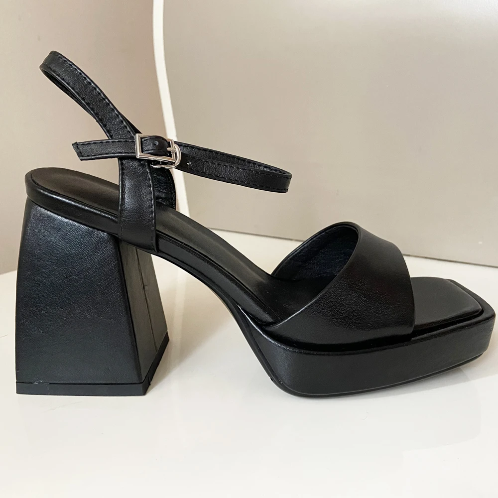 Модная женская летняя обувь новинки женские босоножки из натуральной кожи на