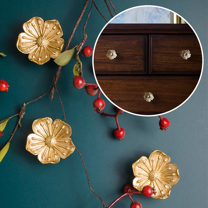 

Plum Blossom Cabinet Handles Brass Flower Wardrobe Knobs Retro Dresser Knobs Antique Gold Handles for Cabinets and Drawer