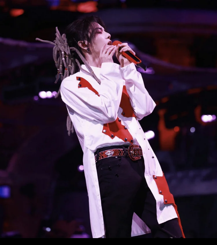 

Женская рубашка средней длины, с длинным рукавом