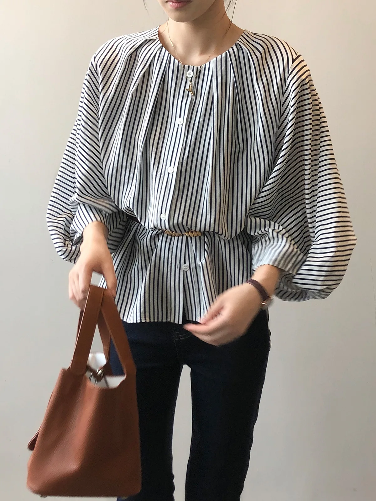 

Autumn Women’s Loose O-neck Striped Shirt , Featuring Three-quarter Sleeves, Perfect for Various Outfits