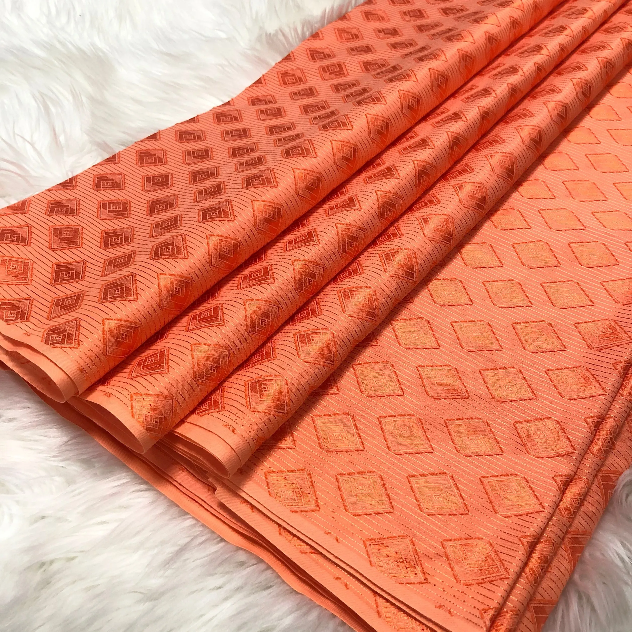 

Высококачественная швейцарская Тюлевая кружевная атику хлопчатобумажная африканская кружевная ткань Африканский швейцарский хлопок атику мужская ткань мужская костюмная ткань AEM5217