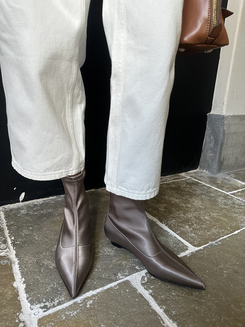 Ботильоны женские с заостренным носком шелковые ботинки-носки на низком каблуке