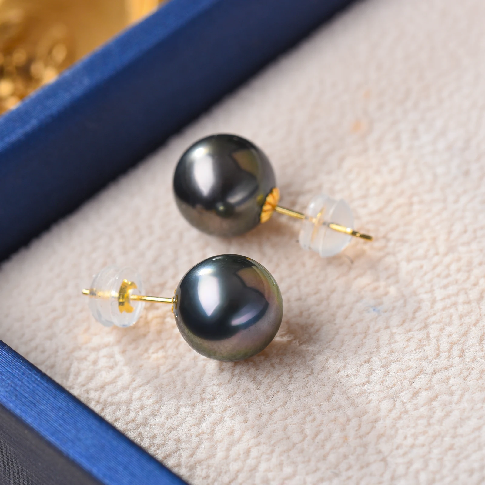 Tahitian Real Pearl Earrings for Women, Black 18k Gold Stud Earrings, Hypoallergenic Earrings with Genuine Cultured Pearls 8-9mm
